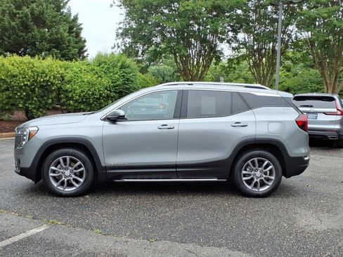 Used 2023 GMC Terrain SLT AWD/4WD image 6
