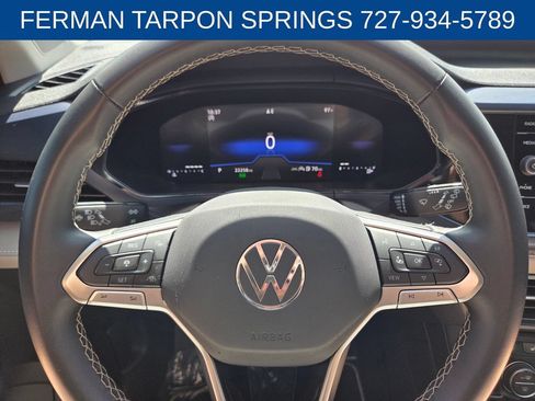 Used 2024 Volkswagen Taos SE FWD image 28
