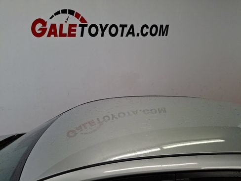Used 2024 Nissan Altima 2.5 SV FWD image 8