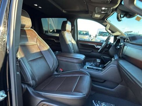 Used 2023 GMC Sierra 1500 Denali w/ Denali Reserve Package image 11