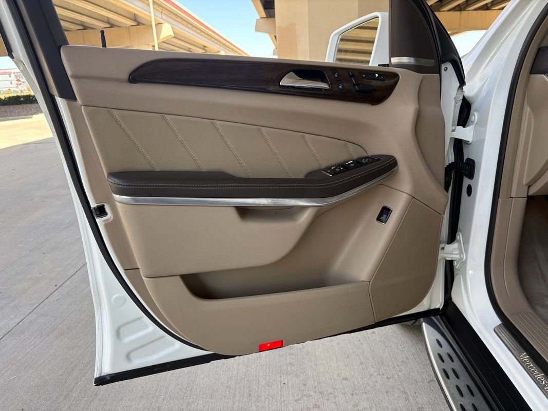 Used 2014 Mercedes-Benz GL 450 4MATIC image 20