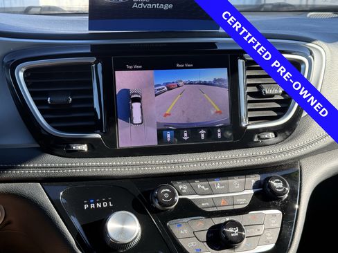 Used 2020 Chrysler Pacifica Limited w/ Advanced Safetytec Group image 31