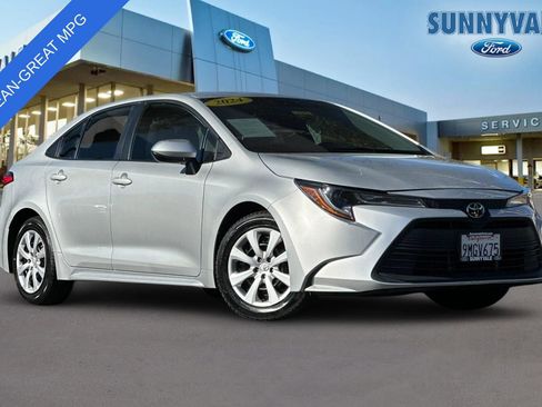 Used 2024 Toyota Corolla LE image 1