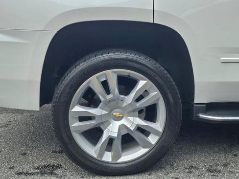 Used 2019 Chevrolet Tahoe Premier AWD/4WD image 15