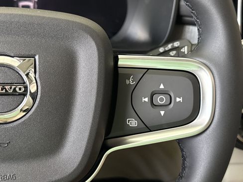 New 2026 Volvo XC40 B5 Plus w/ Protection Package Premier image 21