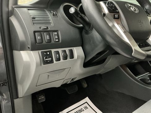 Used 2015 Toyota Tacoma PreRunner w/ TRD Off-Road Package image 17