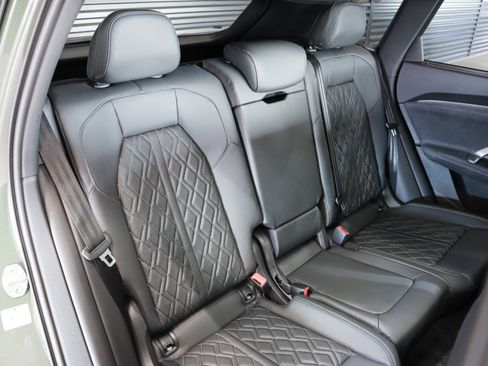 New 2025 Audi SQ5 Prestige image 11