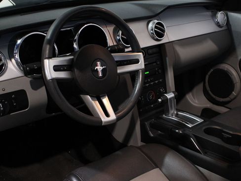 Used 2007 Ford Mustang GT RWD image 6