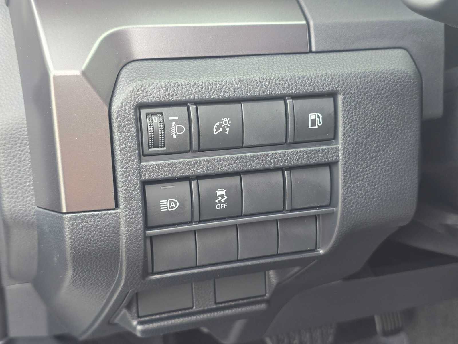 Certified 2025 Toyota 4Runner SR5 AWD/4WD image 24