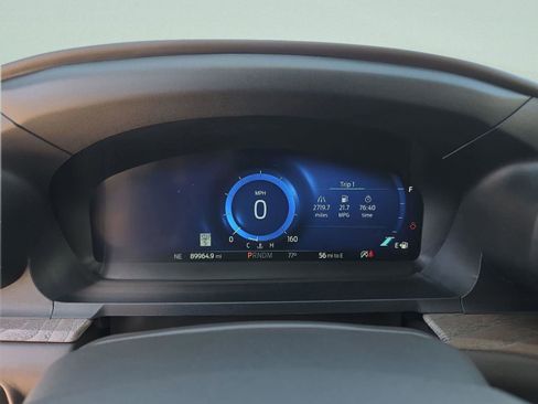 Used 2020 Ford Explorer Platinum w/ Premium Technology Package image 34