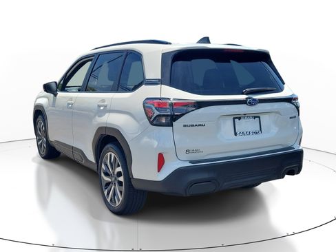 Certified 2025 Subaru Forester Touring AWD/4WD image 4