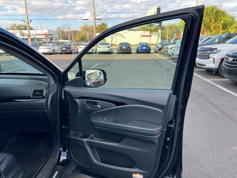 Used 2019 Honda Pilot Touring image 55