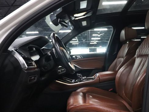 Used 2019 BMW X5 xDrive50i image 11