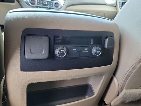 Used 2020 Chevrolet Tahoe LT image 14