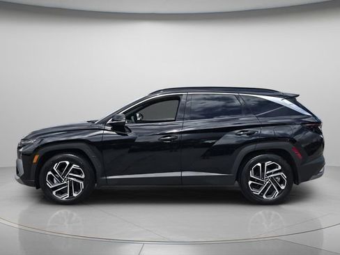 Used 2025 Hyundai Tucson Limited image 3