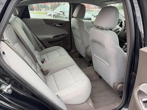 Used 2022 Chevrolet Malibu LS image 31