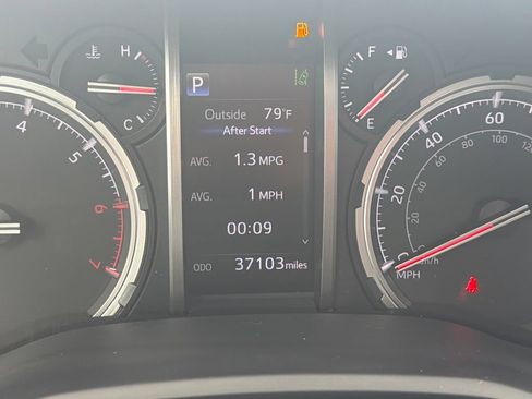 Used 2023 Toyota 4Runner TRD Off-Road Premium w/ Off Road Premium Plus Package AWD/4WD image 17