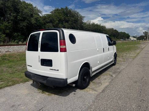 Used 2003 Chevrolet Express 3500 Extended RWD image 3