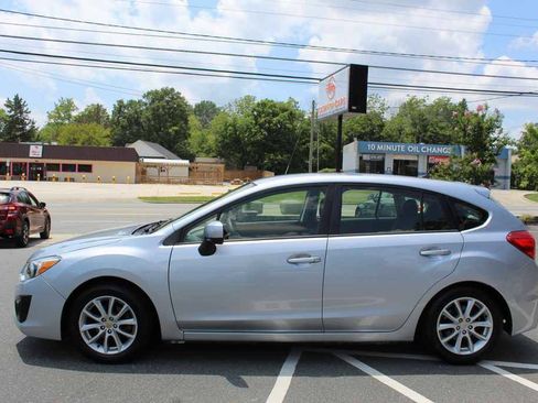 Used 2014 Subaru Impreza 2.0i Premium AWD/4WD image 11