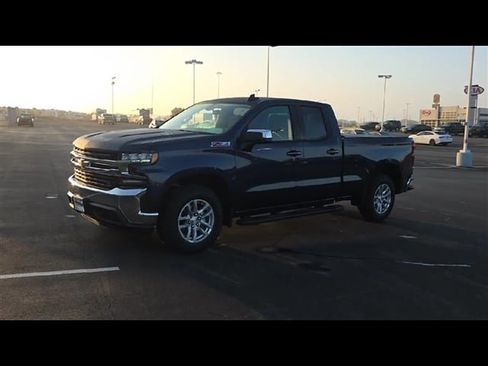 Used 2019 Chevrolet Silverado 1500 LT w/ All-Star Edition image 4