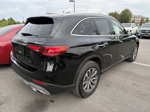 Used 2023 Mercedes-Benz GLC 300 4MATIC image 7
