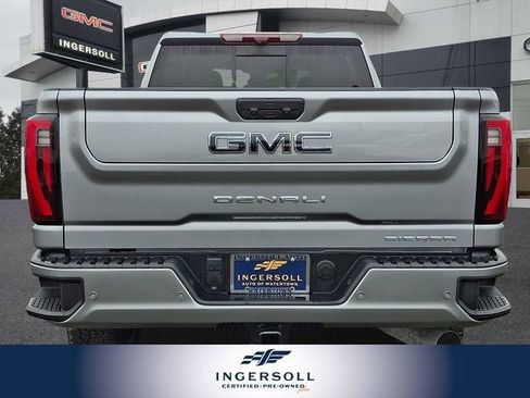 Used 2025 GMC Sierra 2500 Denali Ultimate w/ Max Trailering Package image 7