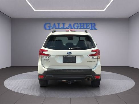 Used 2019 Subaru Forester Premium AWD/4WD image 6