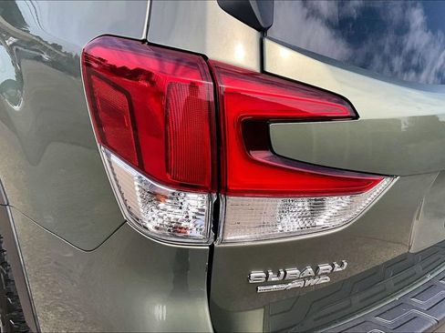 Used 2019 Subaru Forester Premium w/ All-Weather Package AWD/4WD image 28