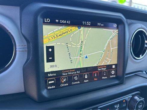 Used 2022 Jeep Wrangler Unlimited Sahara image 5