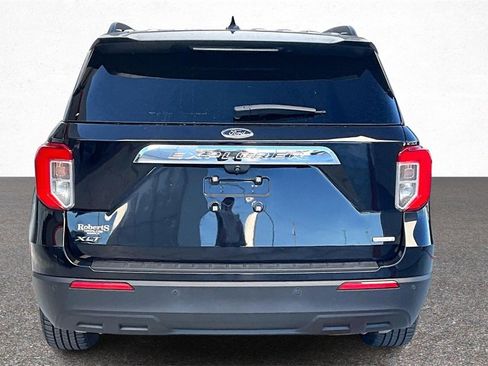 Used 2020 Ford Explorer XLT image 6