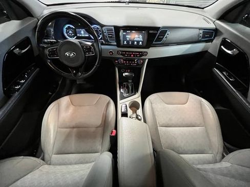 Used 2018 Kia Niro EX FWD image 17