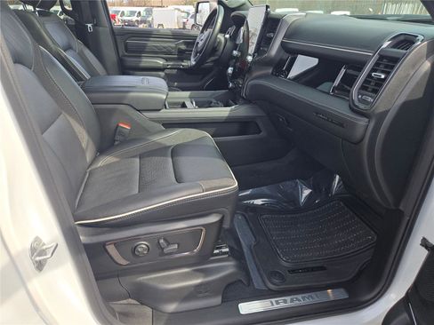 Used 2025 RAM 1500 Limited image 7