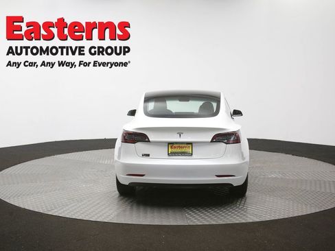 Used 2020 Tesla Model 3 Standard Range Plus RWD image 31