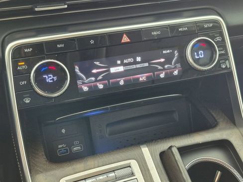 Used 2021 Genesis GV80 3.5T AWD/4WD image 23