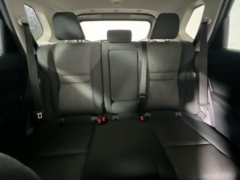 Used 2025 Nissan Rogue SV FWD image 32
