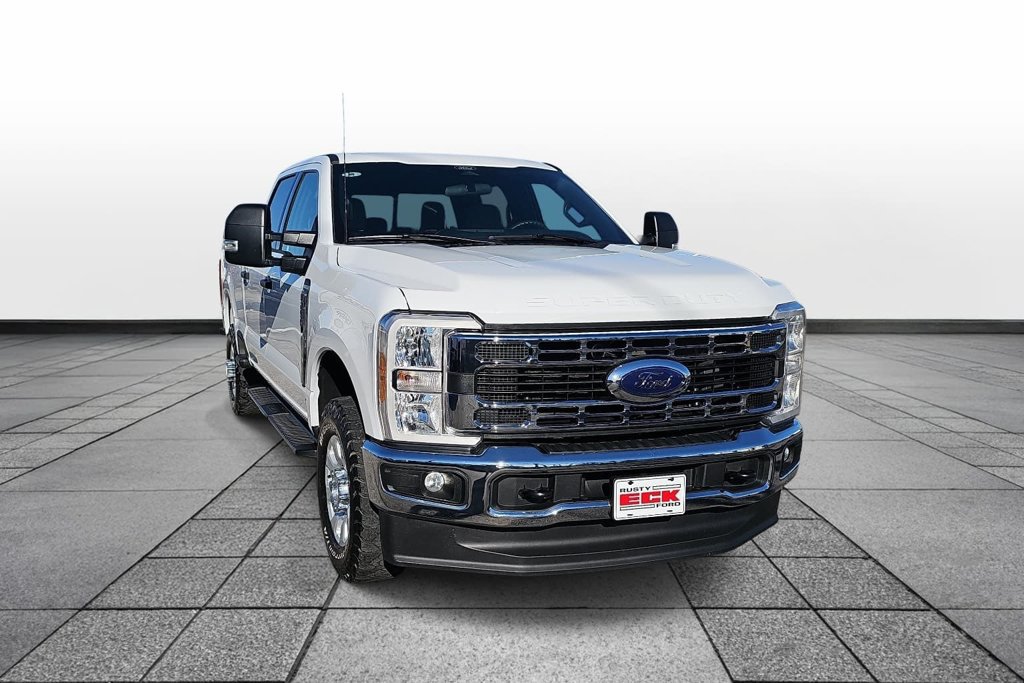 Used 2024 Ford F250 XLT w/ FX4 Off-Road Package AWD/4WD image 3