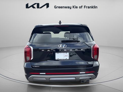 Used 2024 Hyundai Palisade Limited image 6