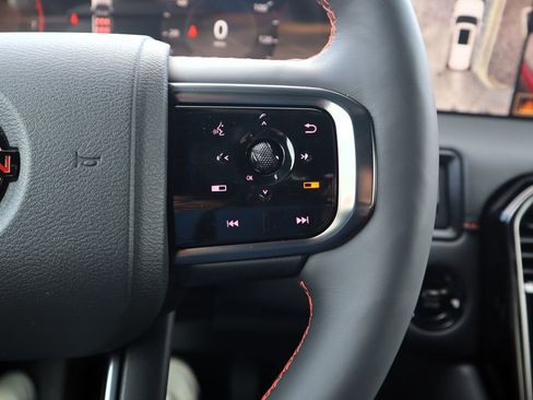 New 2025 Nissan Armada Platinum Reserve image 24