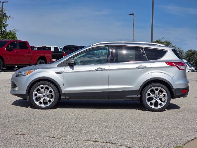 Used 2016 Ford Escape Titanium w/ Equipment Group 301A FWD image 5