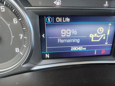 Used 2023 GMC Terrain SLE w/ Driver Convenience Package image 39