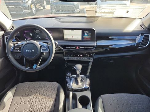 New 2026 Kia Seltos S image 17
