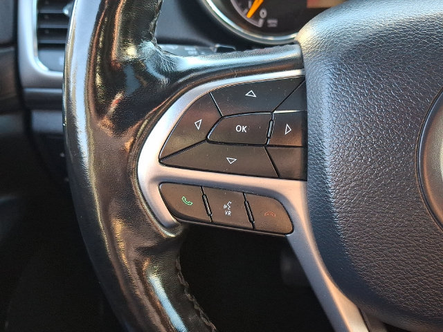 Used 2020 Jeep Grand Cherokee Altitude AWD/4WD image 22