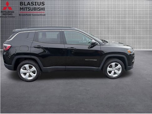 Used 2022 Jeep Compass Latitude AWD/4WD image 7