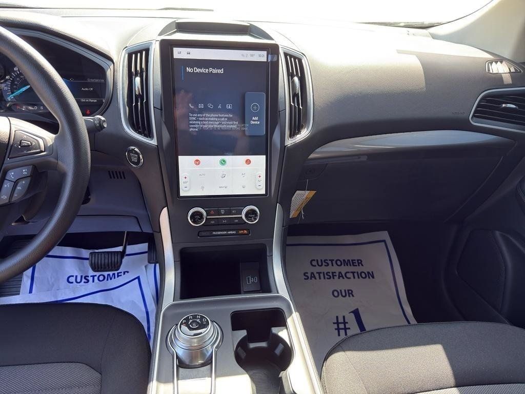 Used 2024 Ford Edge SE AWD/4WD image 10