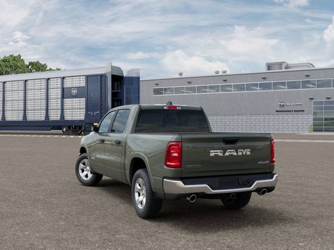 New 2026 RAM 1500 4x4 Crew Cab image 4