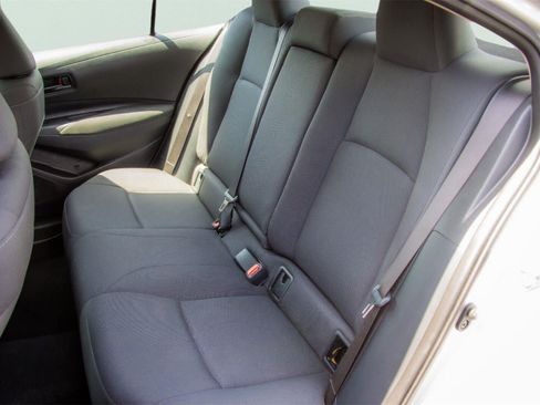 Used 2024 Toyota Corolla LE FWD image 9