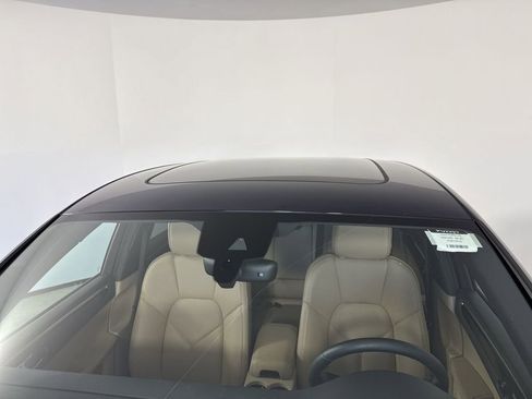 Certified 2023 Porsche Macan AWD/4WD image 17