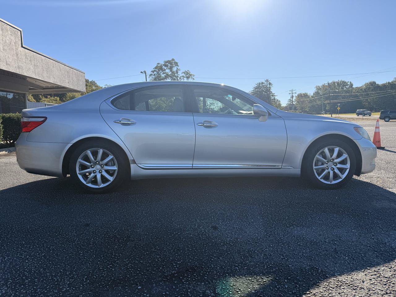 Used 2008 Lexus LS 460 RWD image 6
