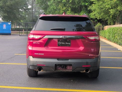 Used 2019 Chevrolet Traverse RS FWD image 4