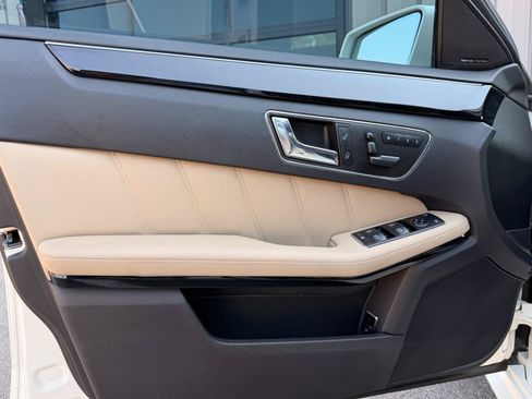 Used 2011 Mercedes-Benz E 350 Sedan image 14